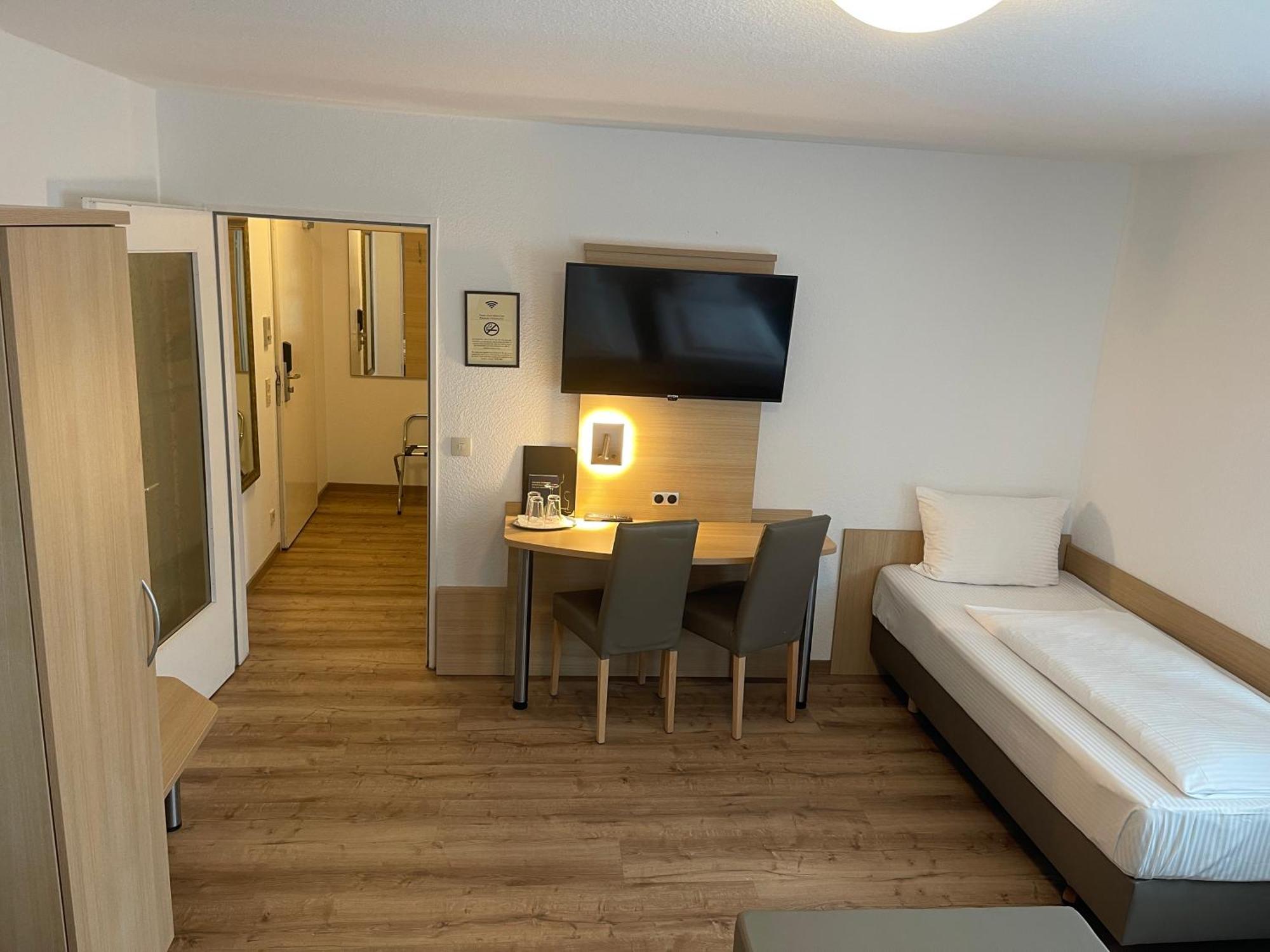 Hafner Hotel- Apartment -Self Check-In Stuttgart Dış mekan fotoğraf